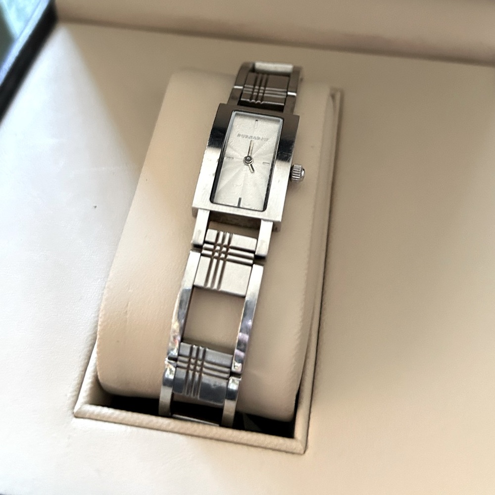 Rare Burberry BU4206 Square Style Quartz Women's Watch Silver Swiss Made w/Box
